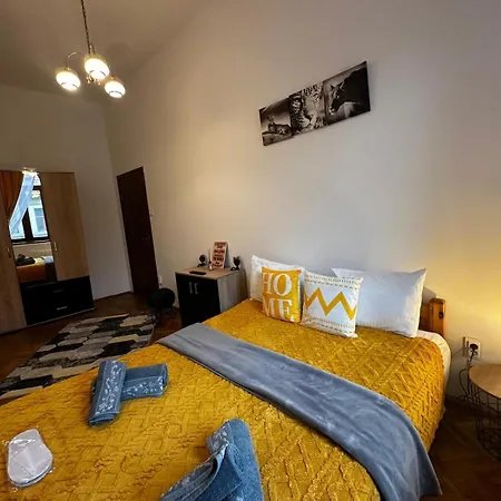 Apartment Central